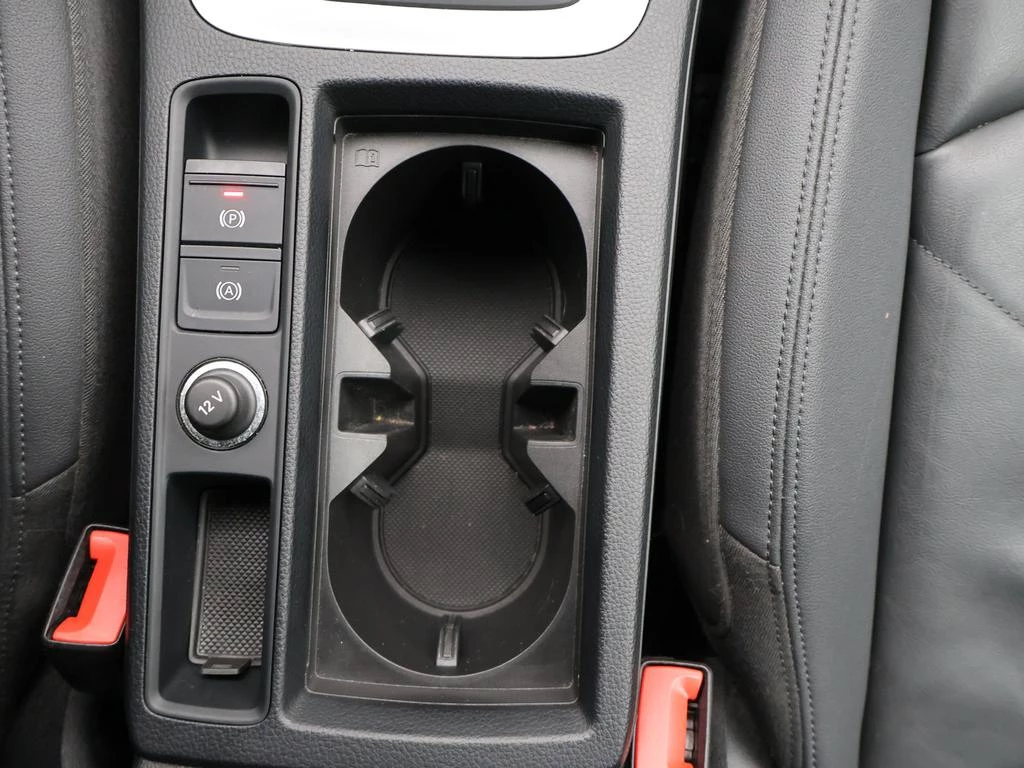 Audi Q3 PHEV Audi Q3 PHEV Attraction 45TFSIe 245PK *AUTOMAAT*LEDER*NAVI*PDC*CRUISE*VIRTUAL COCKPIT*...*