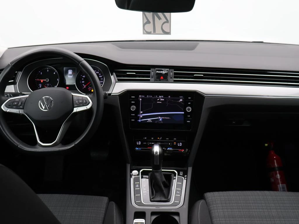 Volkswagen Passat Passat Style 'Business' 2.0TDI 122PK *AUTOMAAT*NAVI*CAMERA*ACC*PDC*APP*-CONNECT*...*