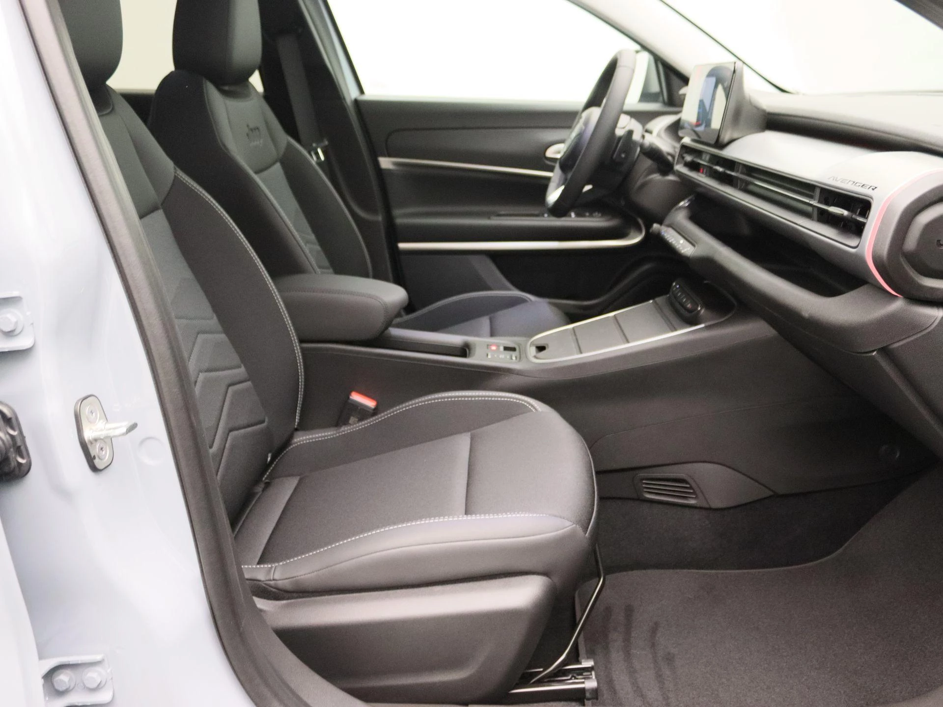 Jeep Avenger 1.2 e-Hybrid Summit