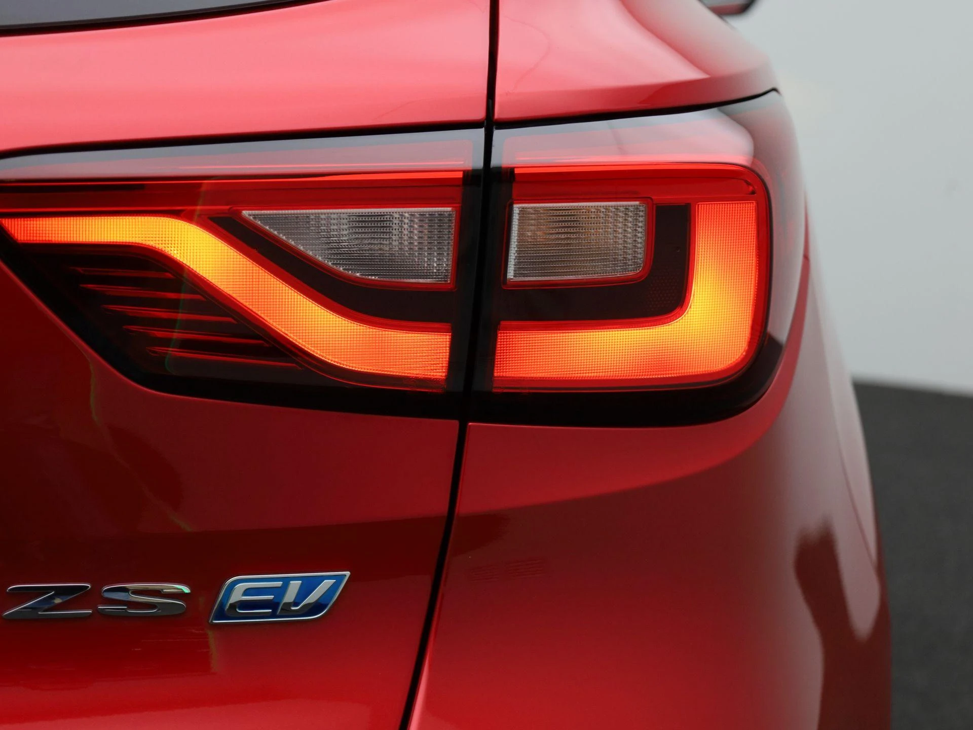 MG-ZS EV-image-39