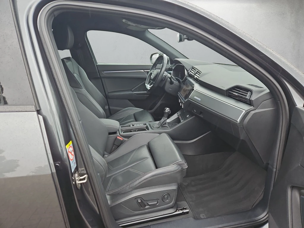 Audi-Q3-image-12