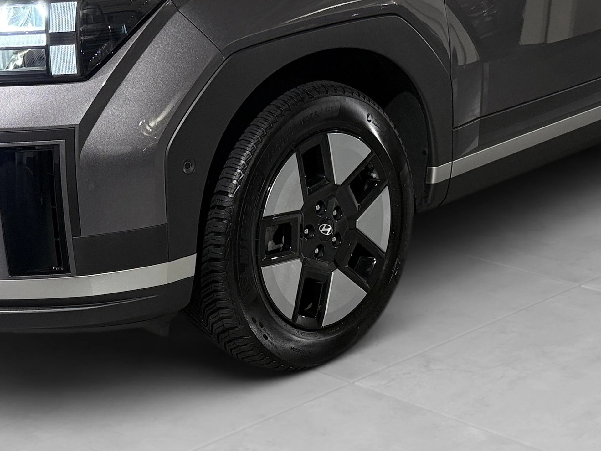 Hyundai-Santa Fe-image-19