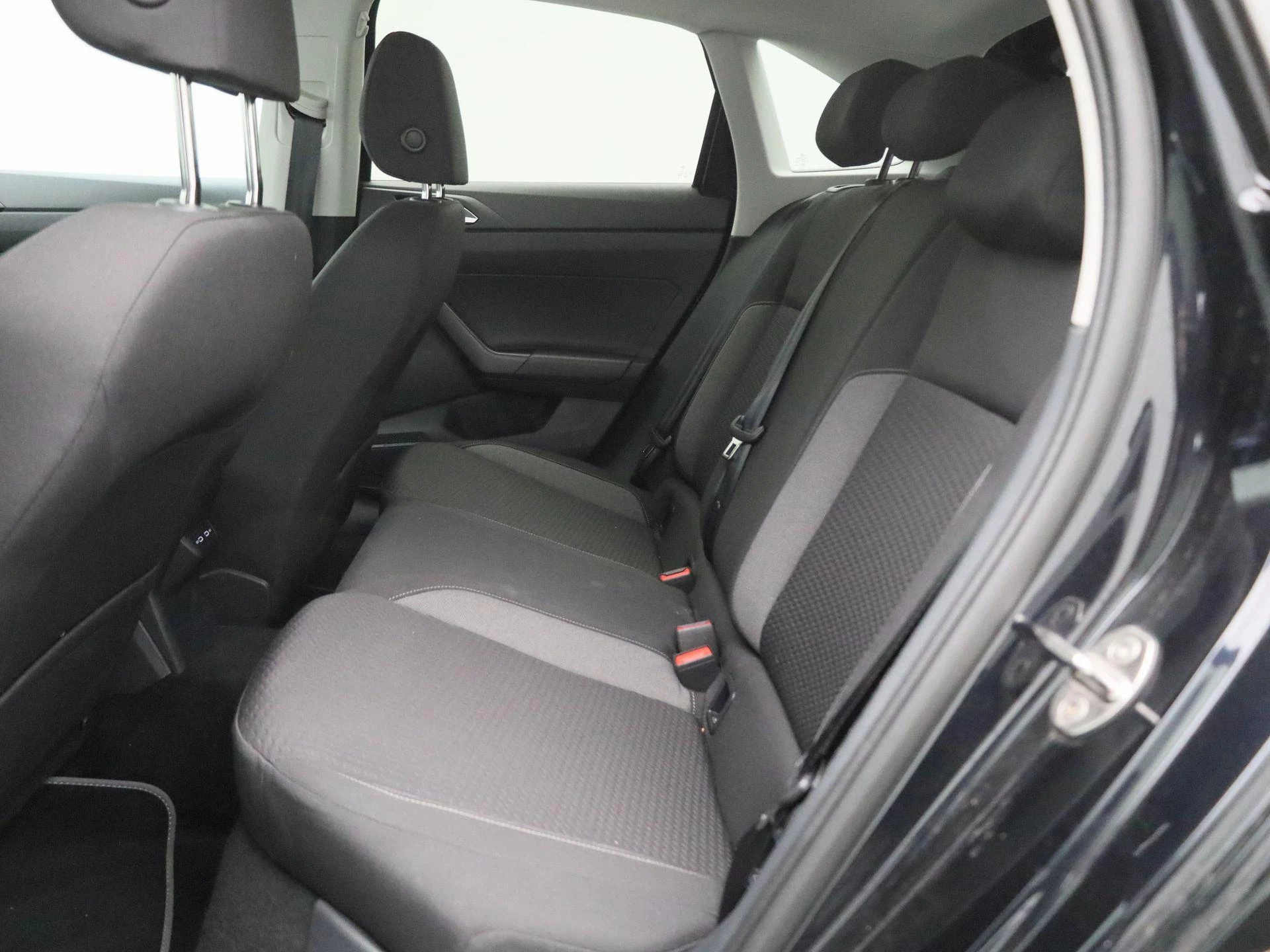 Volkswagen-Taigo-image-11