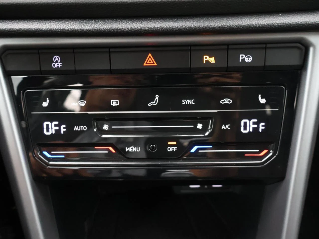 Volkswagen-T-Roc-image-14