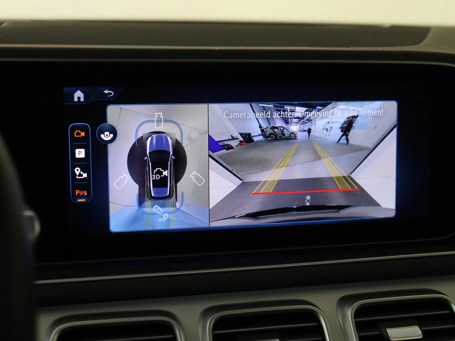 Mercedes-Benz-GLE-image-29