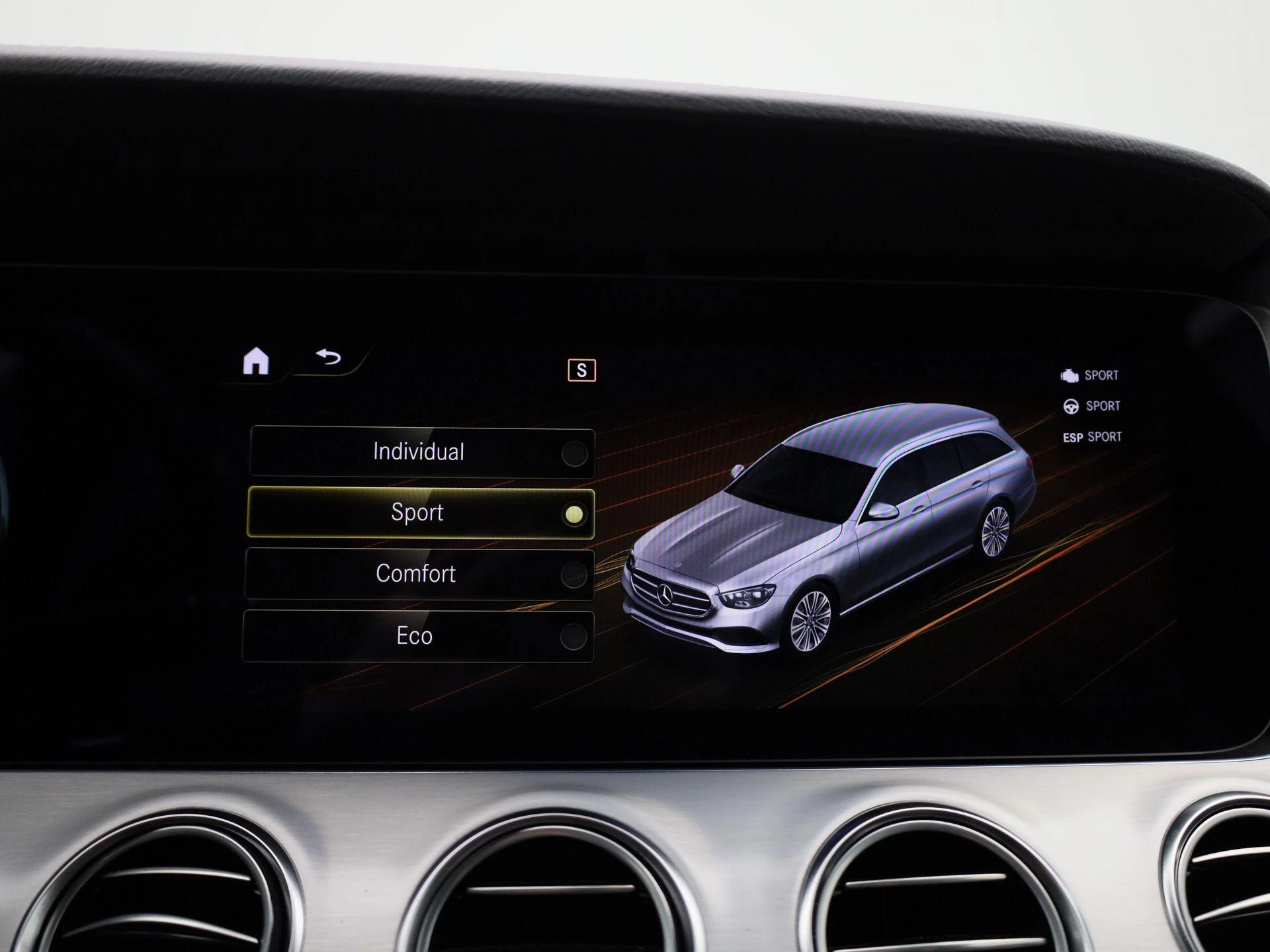 Mercedes-Benz-Classe E-image-21