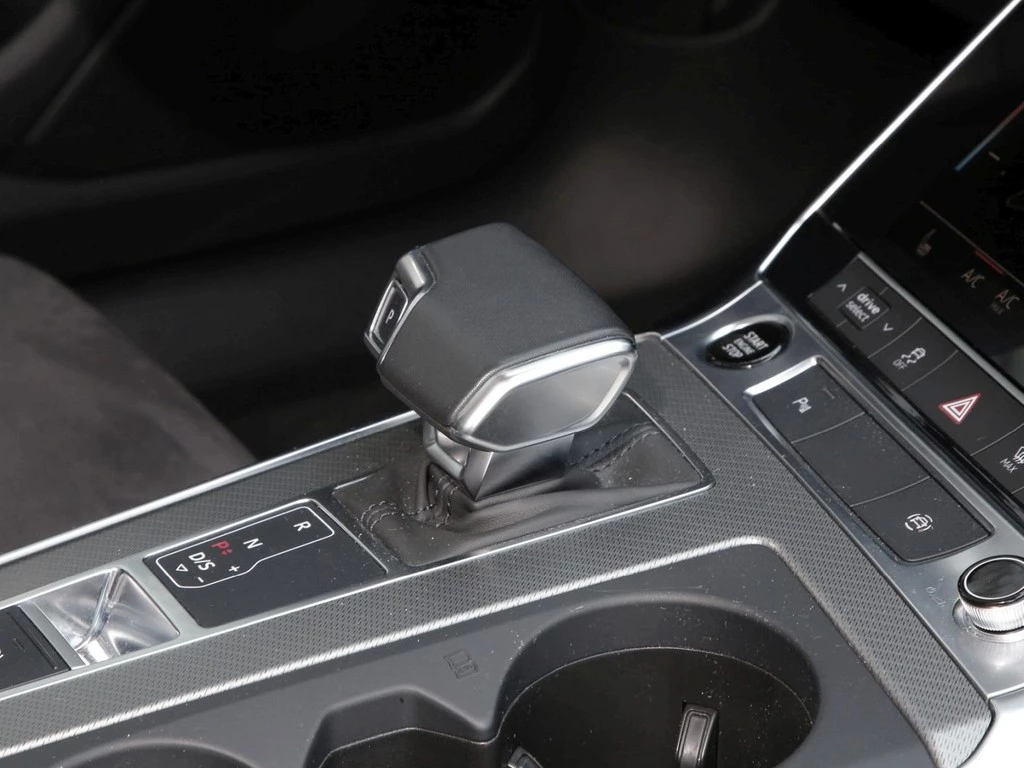 Audi-A6-image-14