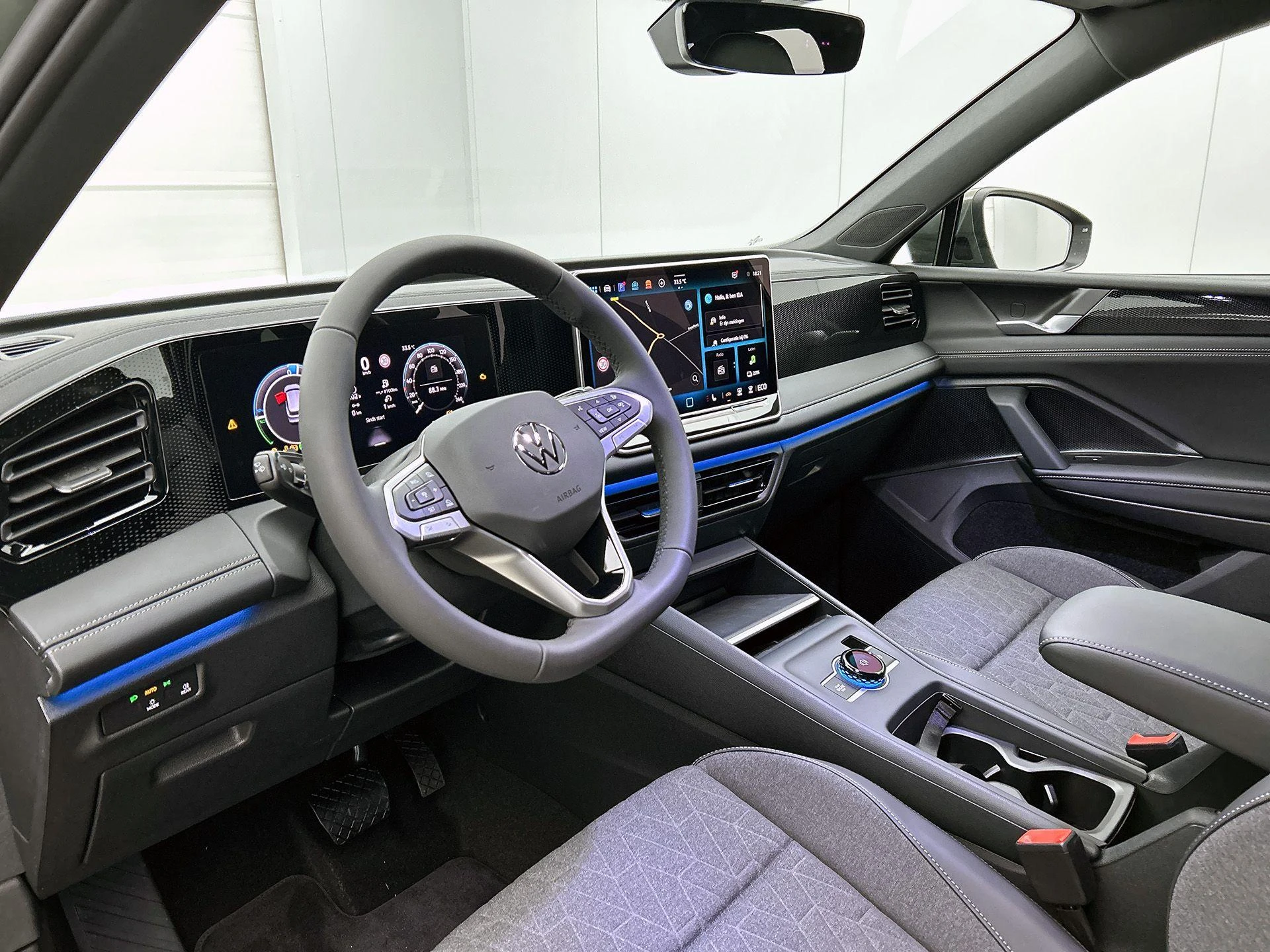 Volkswagen-Tiguan-image-17