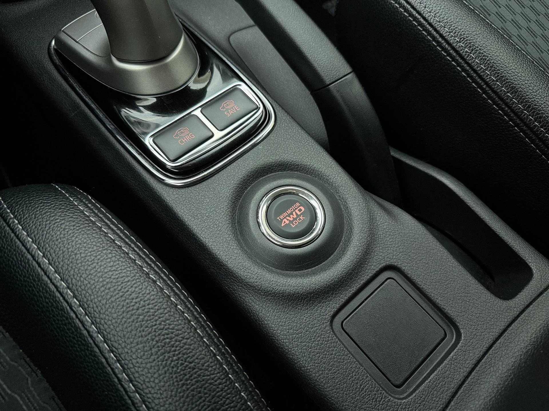 Mitsubishi-Outlander-image-20