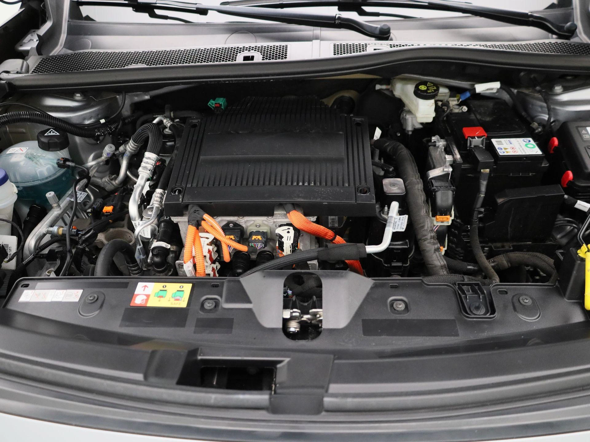 Peugeot e-2008 e-2008 Active Pack