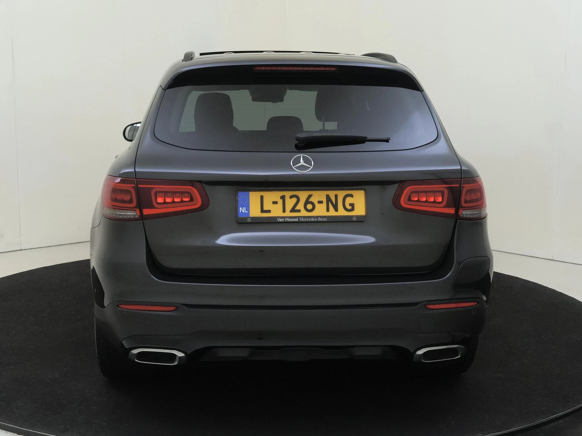 Mercedes-Benz-GLC-image-6
