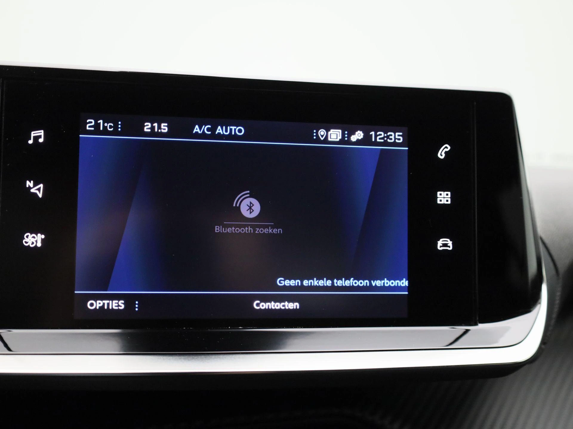 Peugeot-2008-image-15