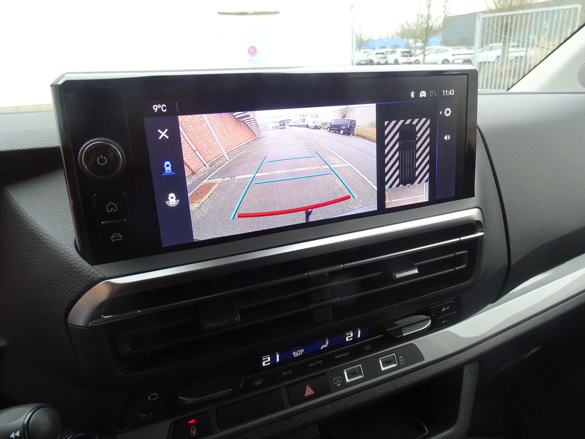 Opel Vivaro 2.0 BlueHDi 180 S&S EAT8 €6.4 DC L3H1