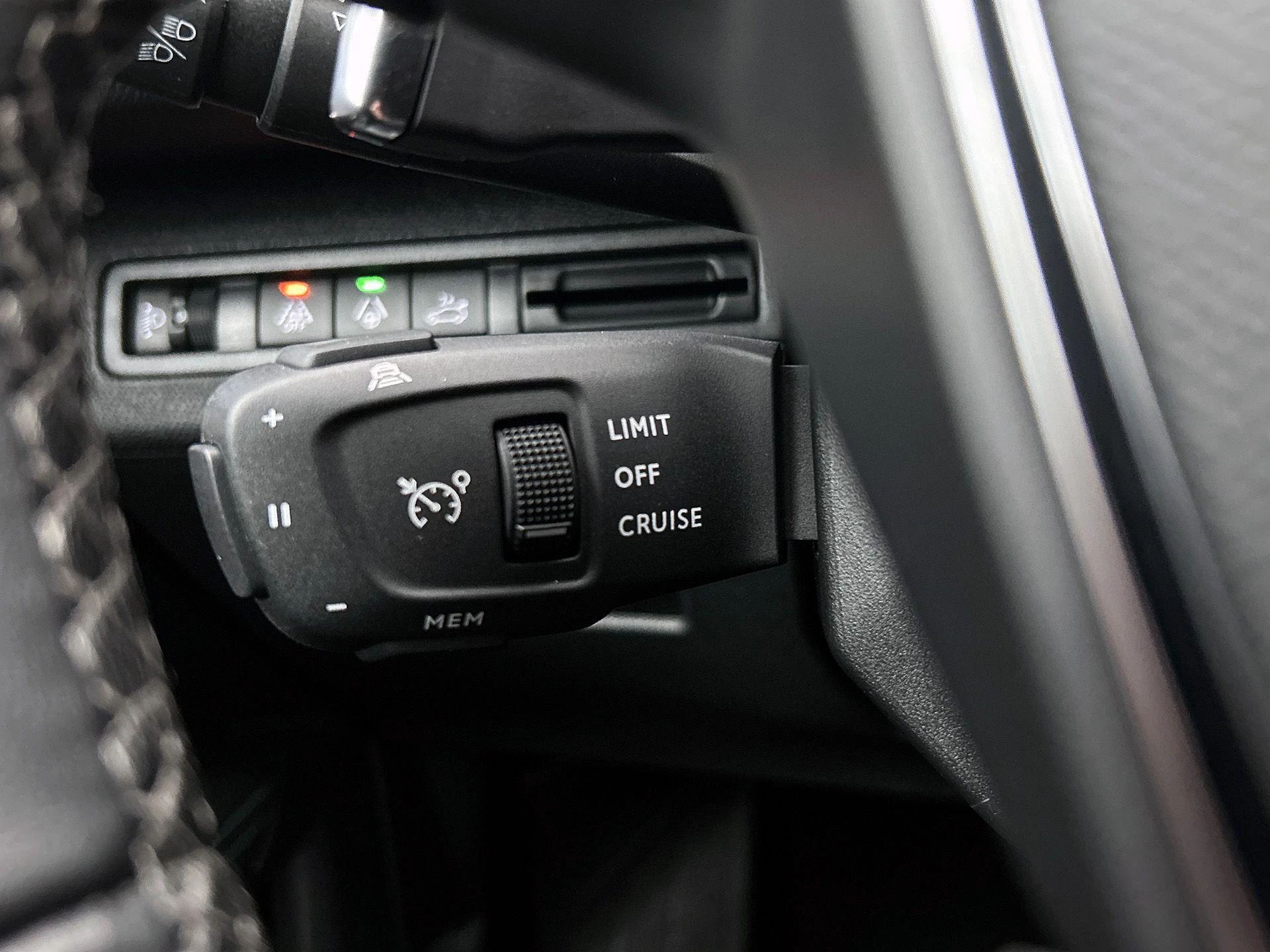 Peugeot-5008-image-5