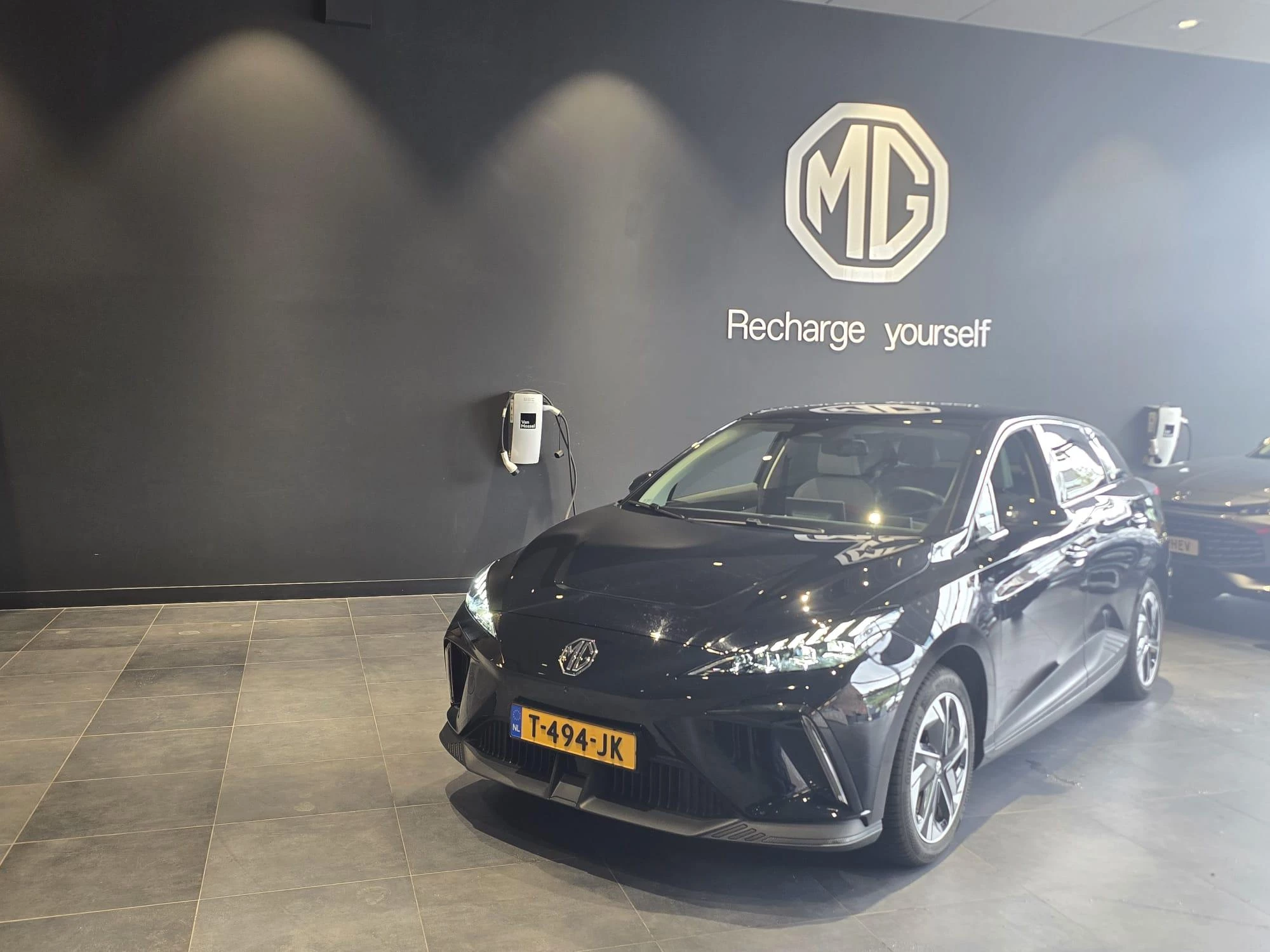 MG MG4 Luxury Long Range 64 kWh