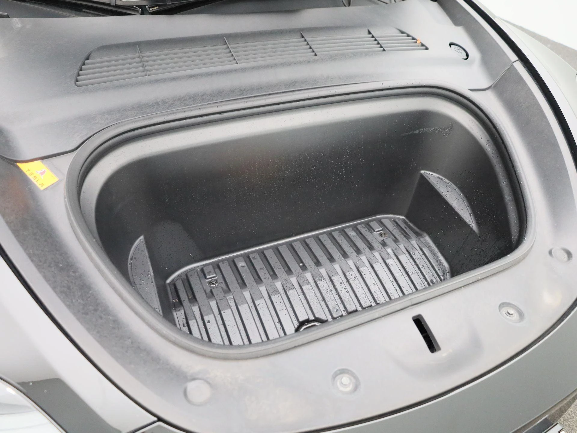 Tesla-Model Y-image-34