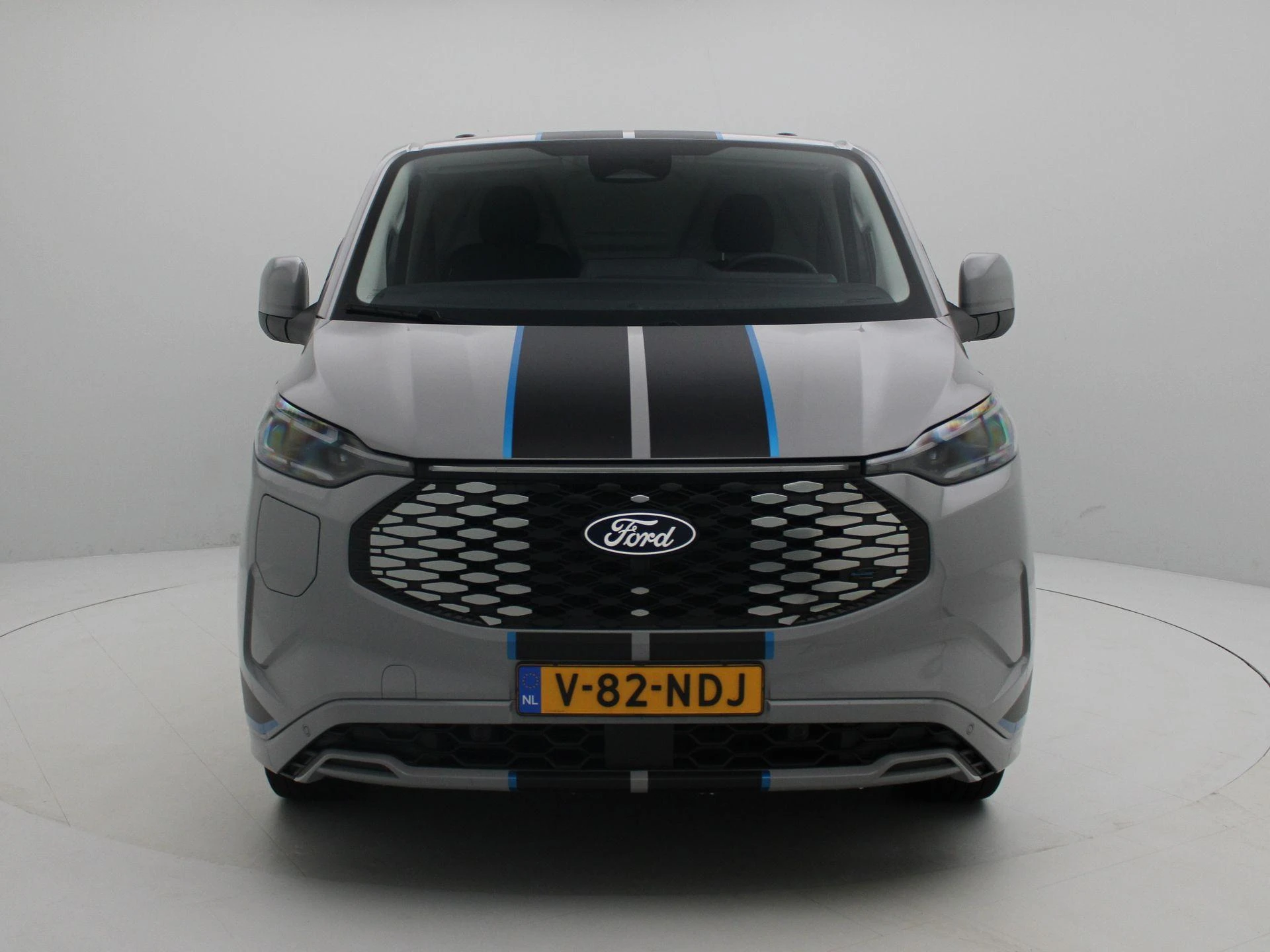 Ford-E-Transit-image-2
