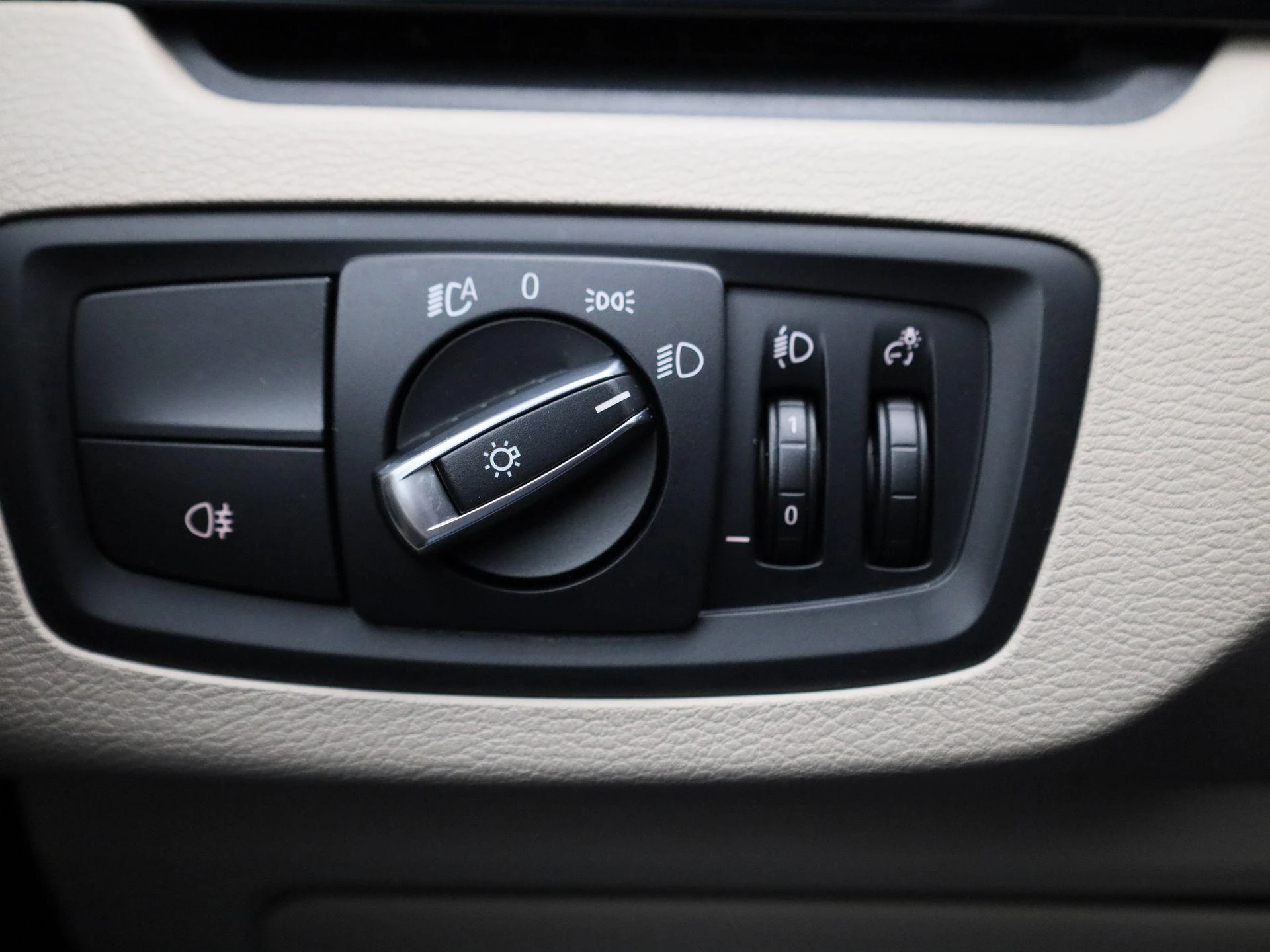 BMW X1 sDrive16dA (85 kW)