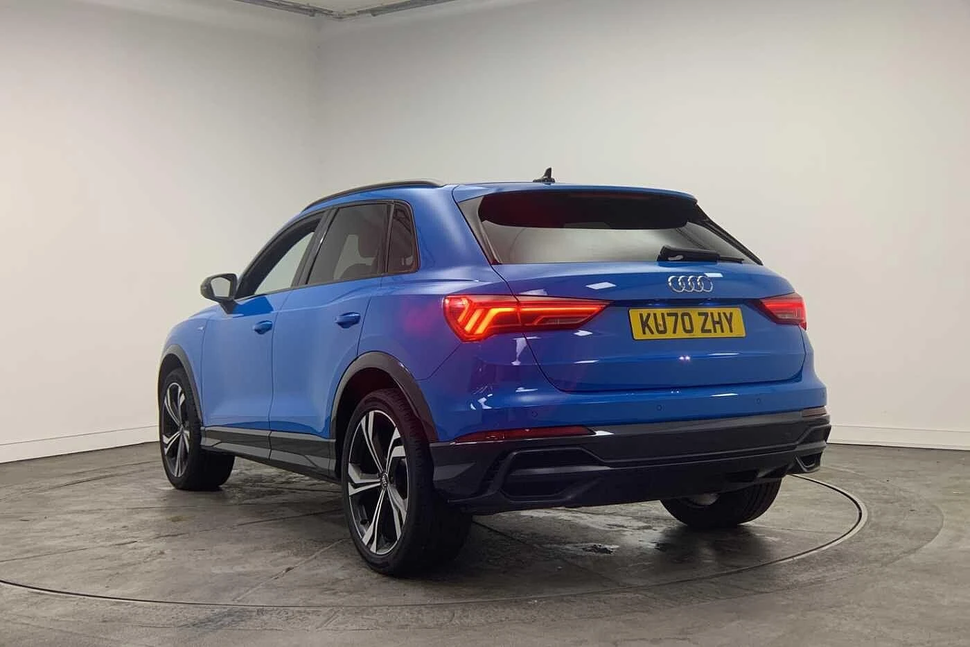 Audi-Q3-image-2