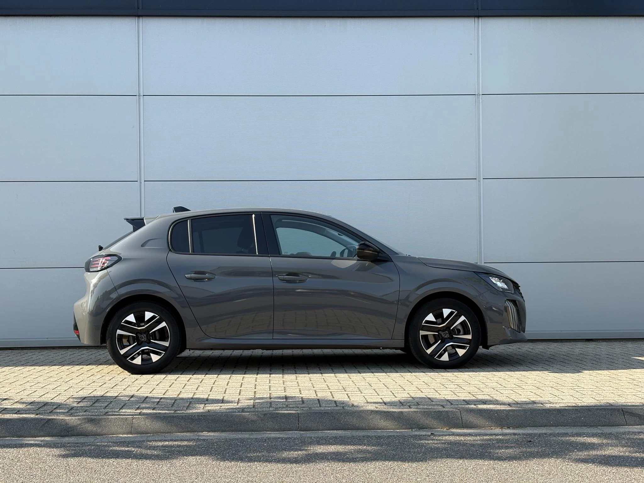 Peugeot-208-image-6