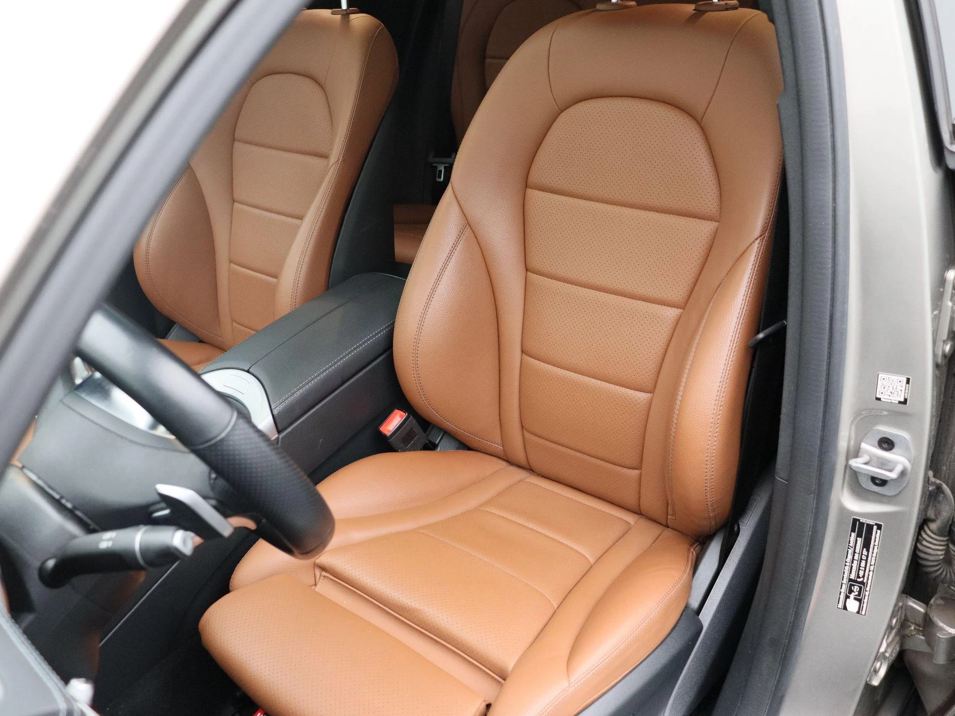 Mercedes-Benz GLC 200 d Coupé AMG LINE + LEDER + OPEN DAK + TREKHAAK + CARPLAY +