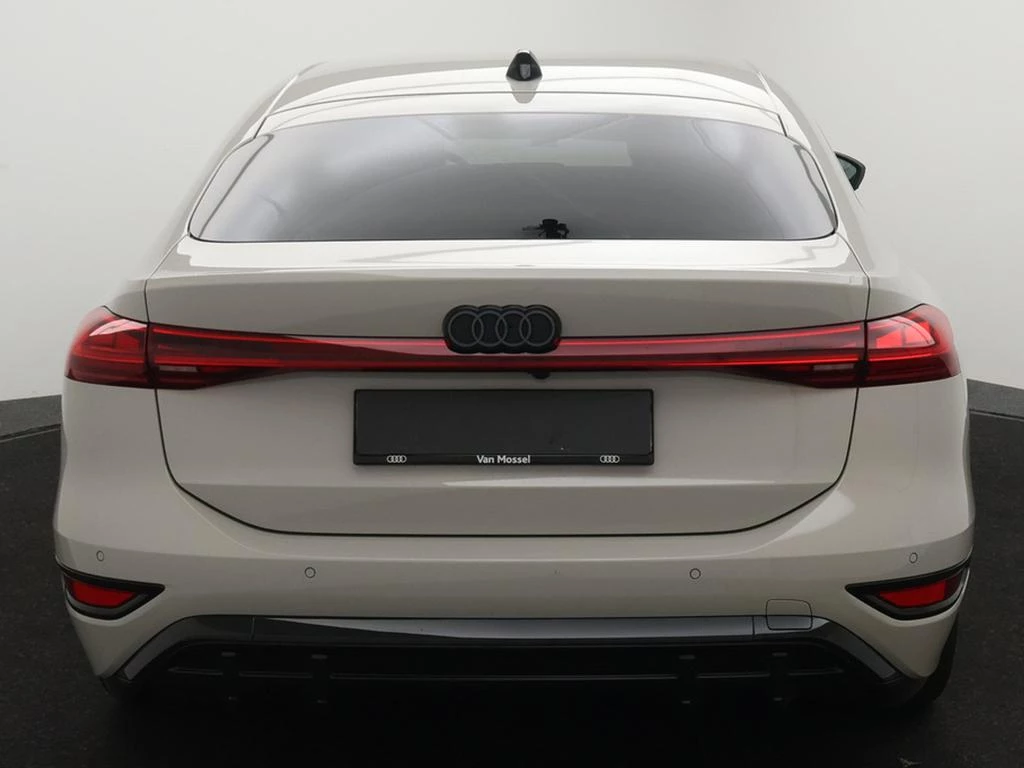 Audi A6 Sportback e-tron Sportback e-Tron 100 kWh Performance S line *APP CONNECT*BLTH*CRUISE*BRUIN LEDER*B&O SOUND*ZETELVERWARMING*...