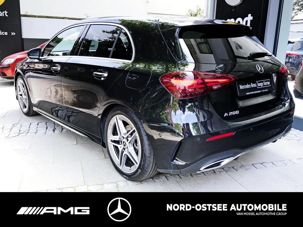 Mercedes-Benz A-Klasse 200 AMG AHK MBUX KEYLESS-GO AMG Line