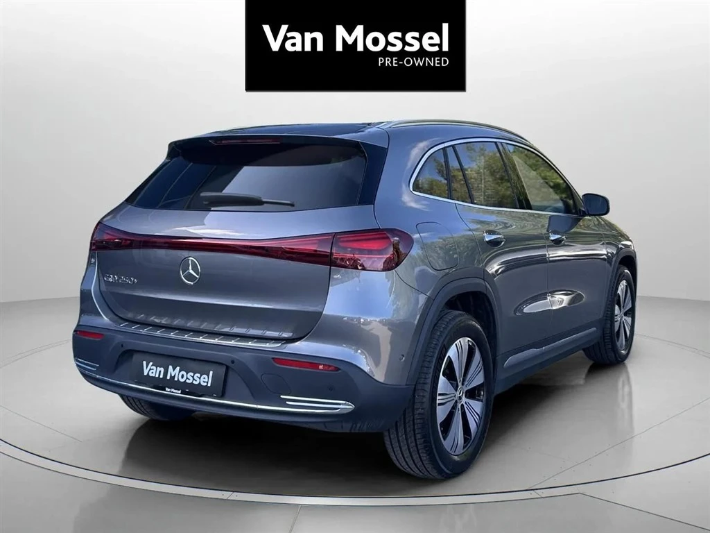 Mercedes-Benz-EQA-image-4