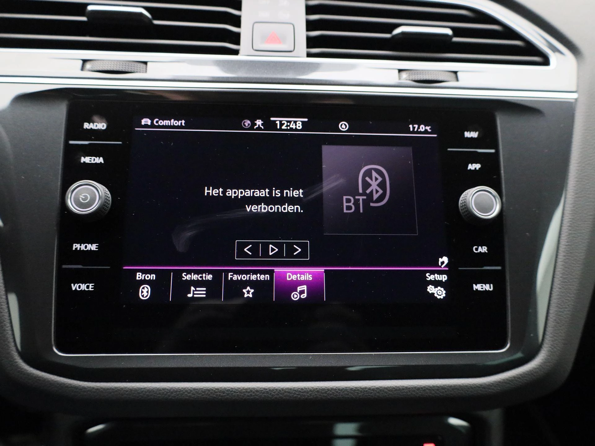 Volkswagen-Tiguan-image-23