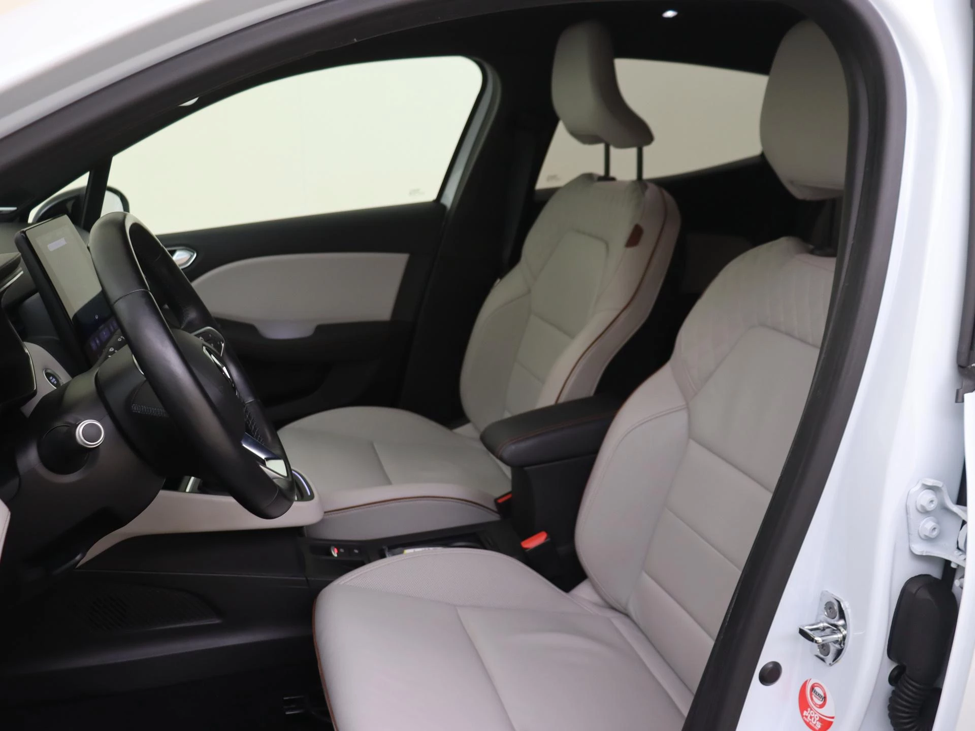 Renault Clio 1.6 E-Tech Hybrid 140 Initiale Paris