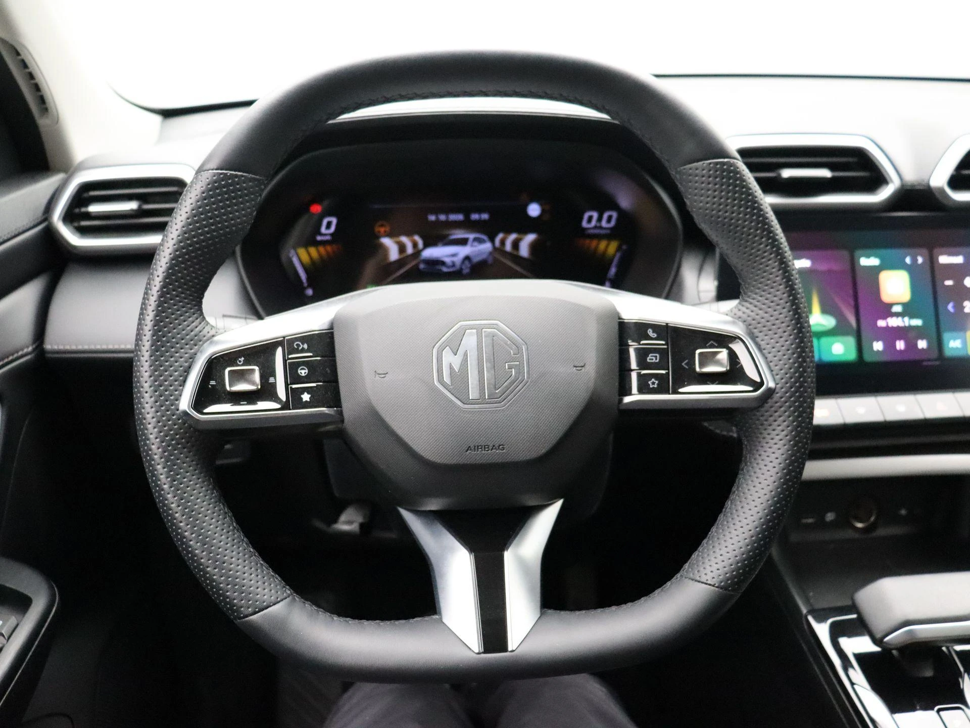 MG-ZS-image-12