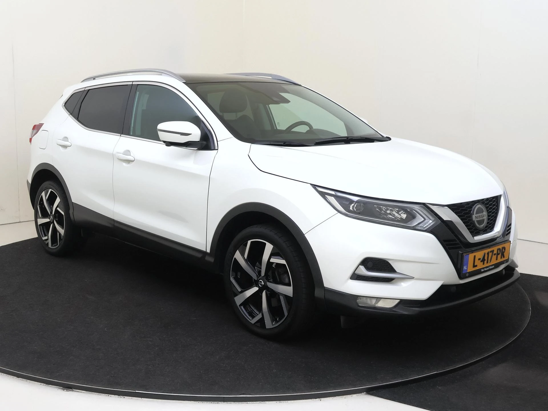 Nissan QASHQAI 1.3 DIG-T Premium Edition 140PK