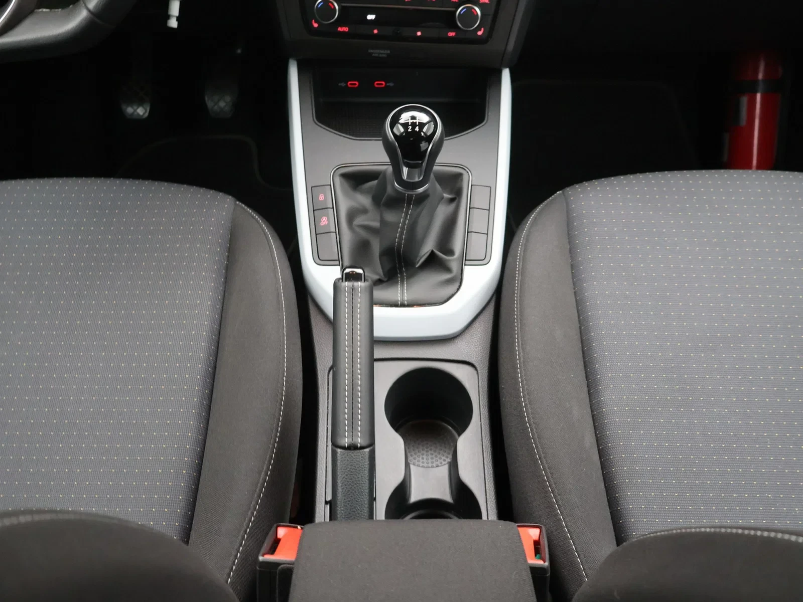 SEAT Arona Arona Urban! 1.0TSI 95PK *CRUISE CONTROL*PDC ACHTER*BLTH*DAB RADIO*ZETELVERWARMING*APP-CONNECT*...*