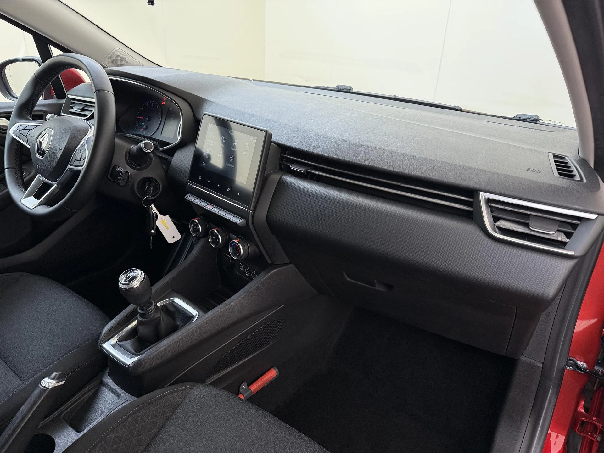 Renault-Clio-image-4