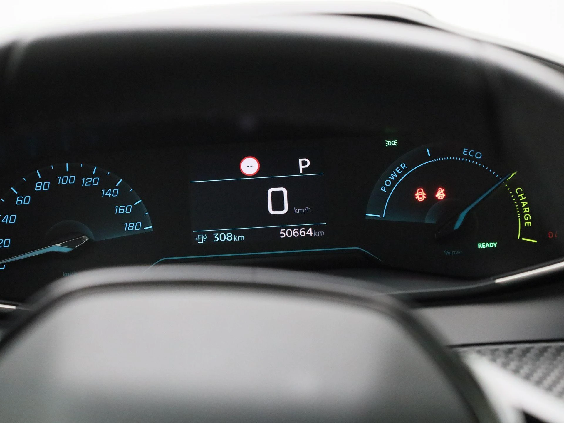 Peugeot-e-208-image-8