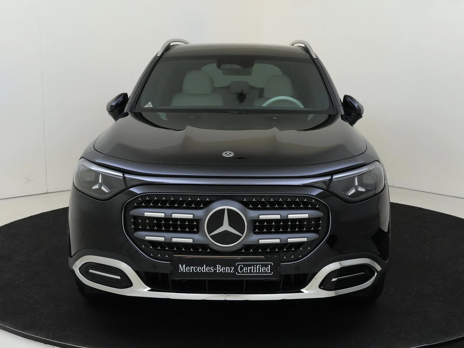 Mercedes-Benz-GLB-image-5