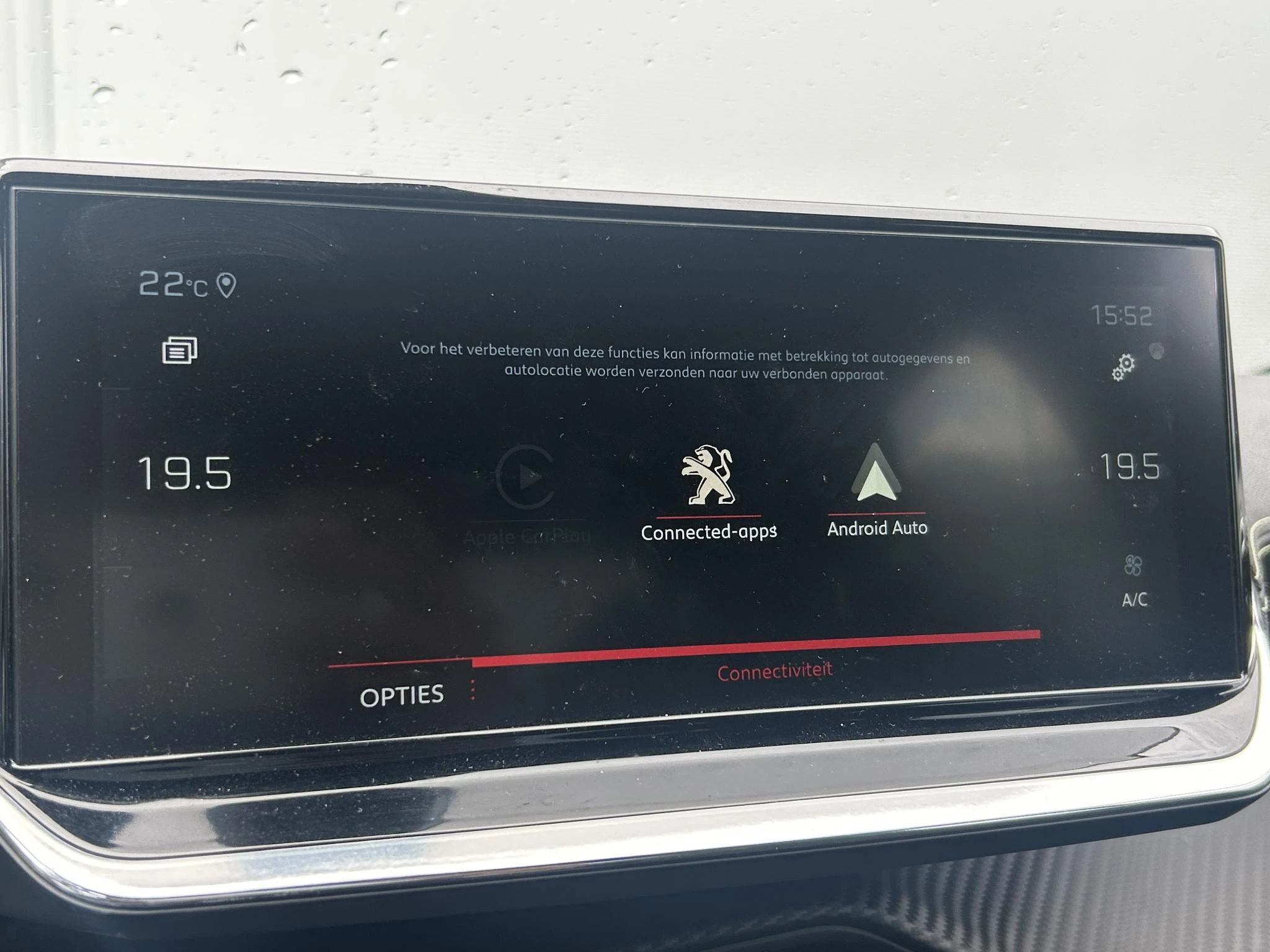 Peugeot-208-image-13