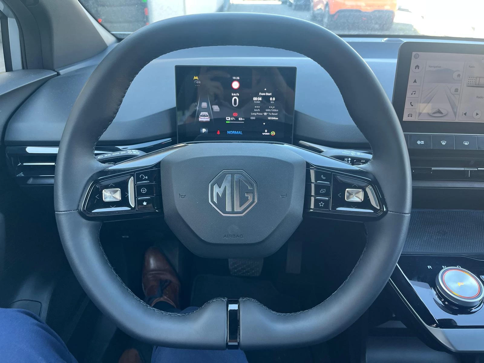 MG MG4 64 kWh Luxury