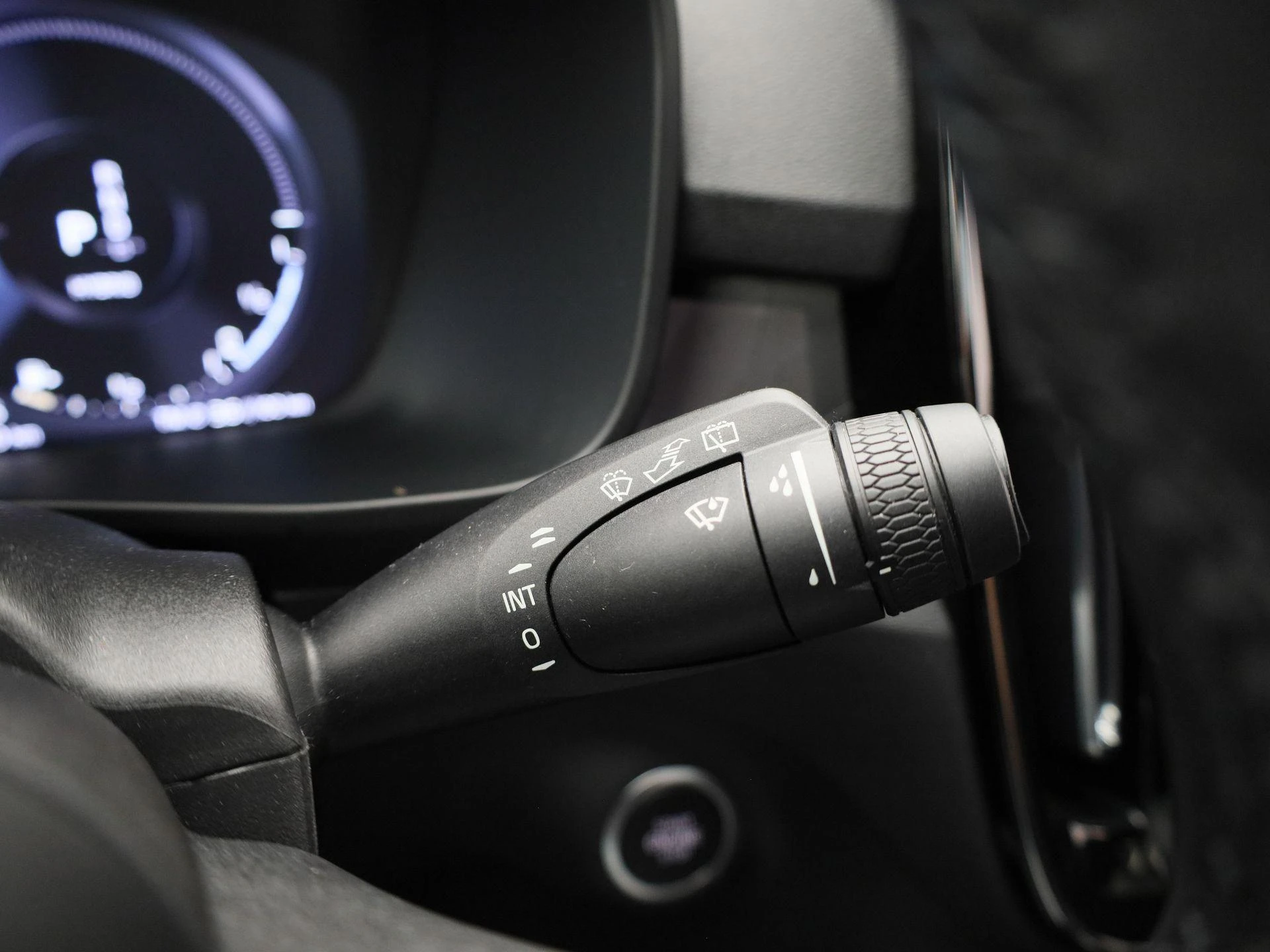 Volvo-XC40-image-22