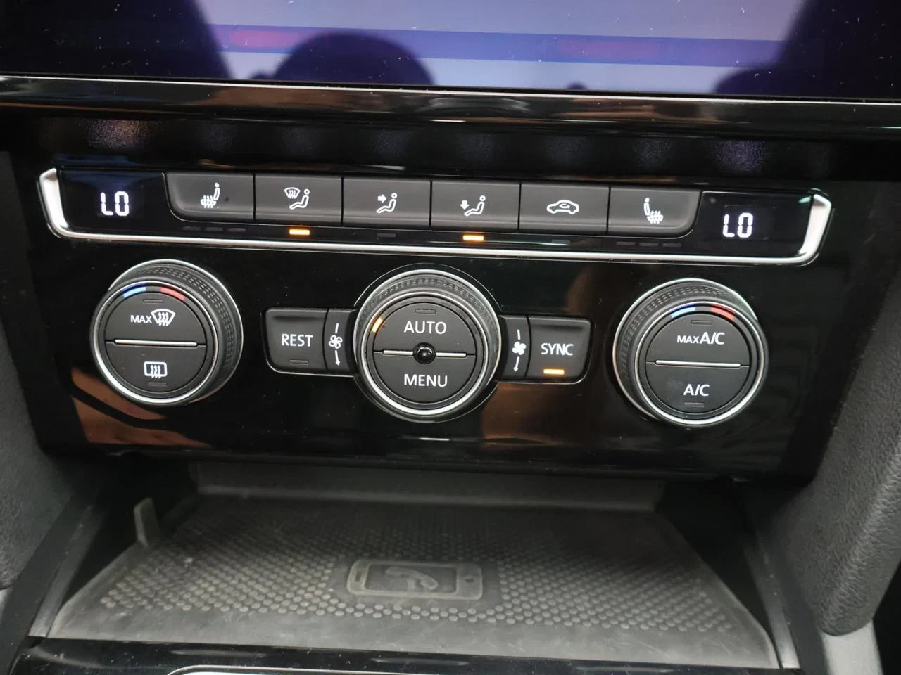 Volkswagen-Passat-image-5