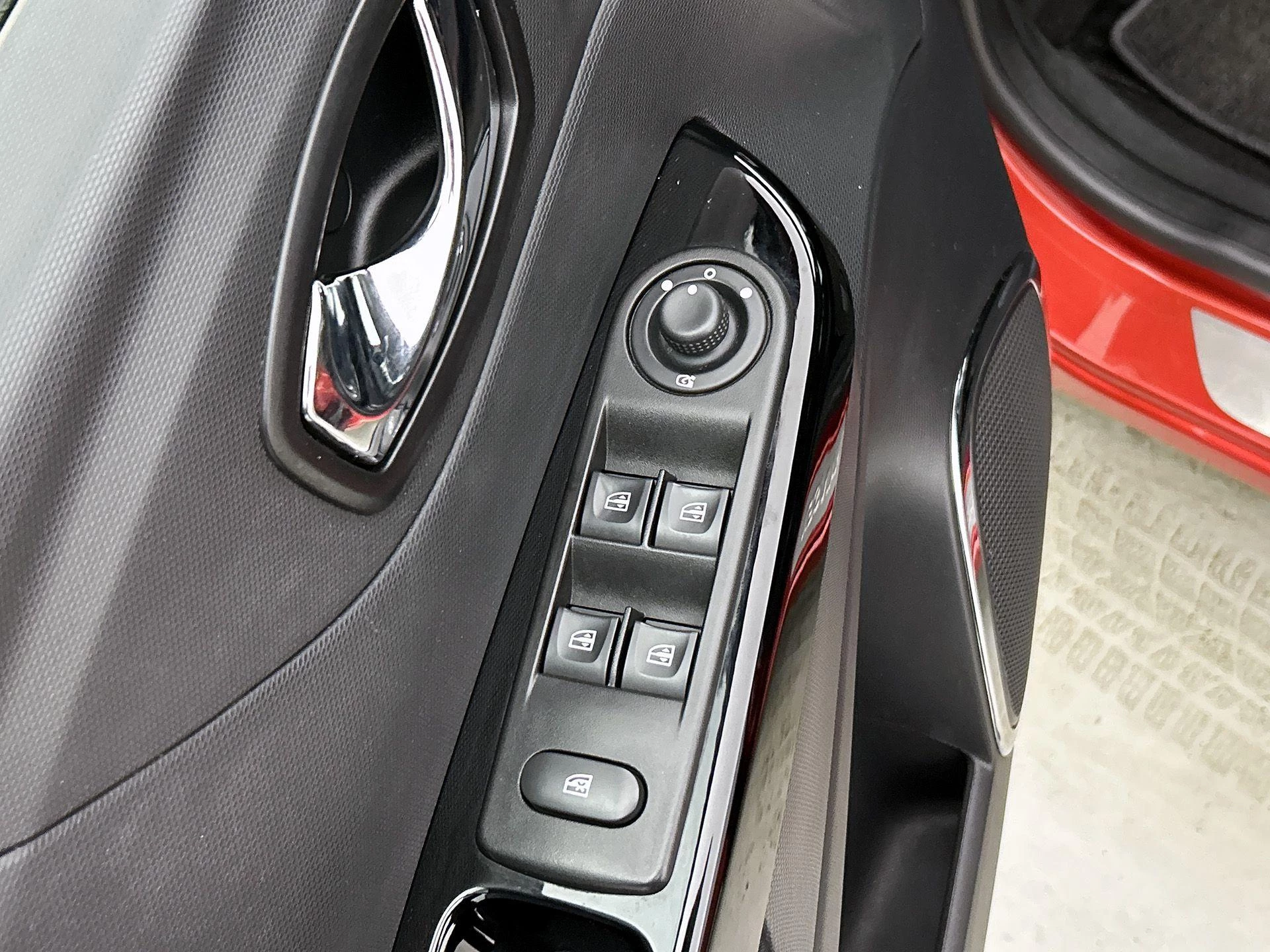 Renault-Captur-image-27