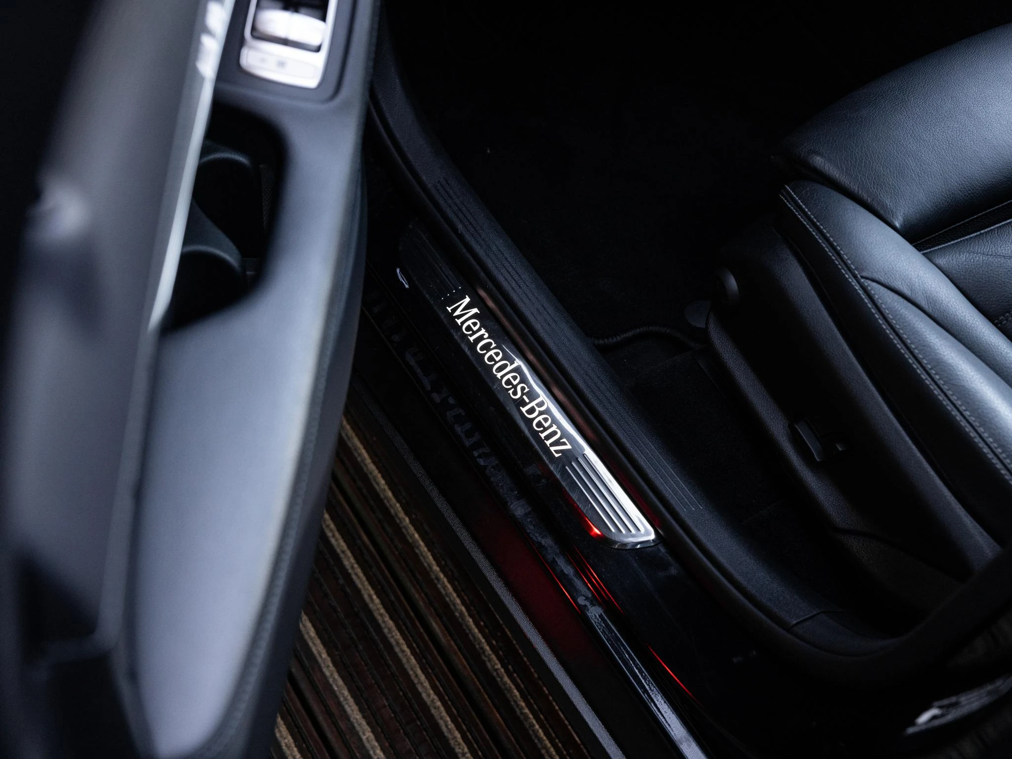 Mercedes-Benz-GLC-image-13