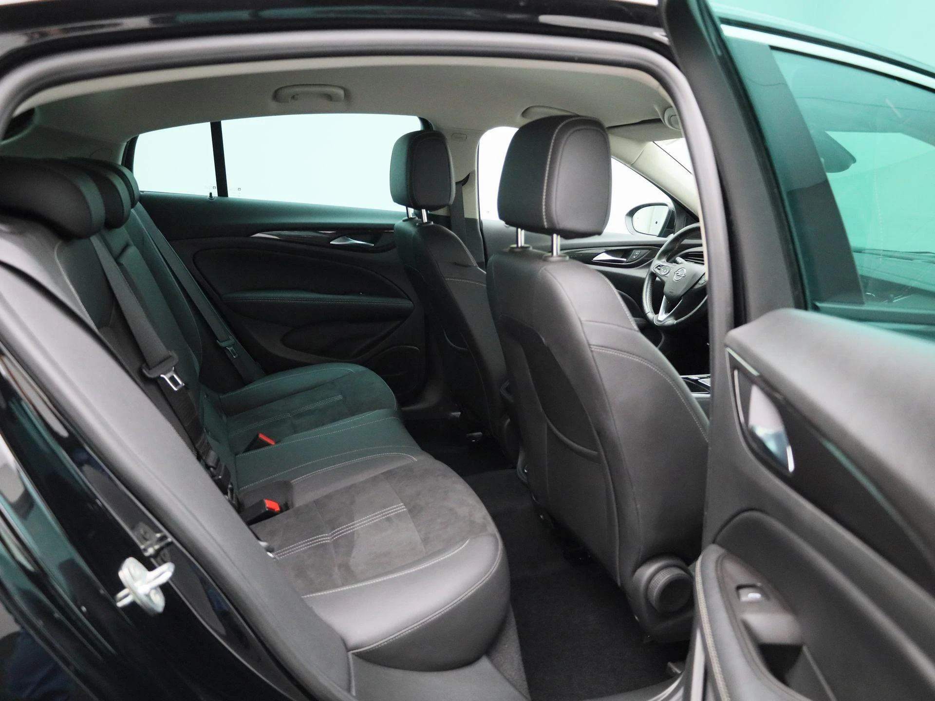 Opel-Insignia-image-31