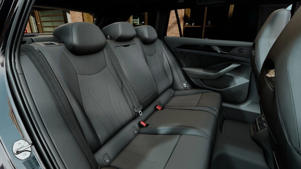 Volkswagen-Passat-image-5