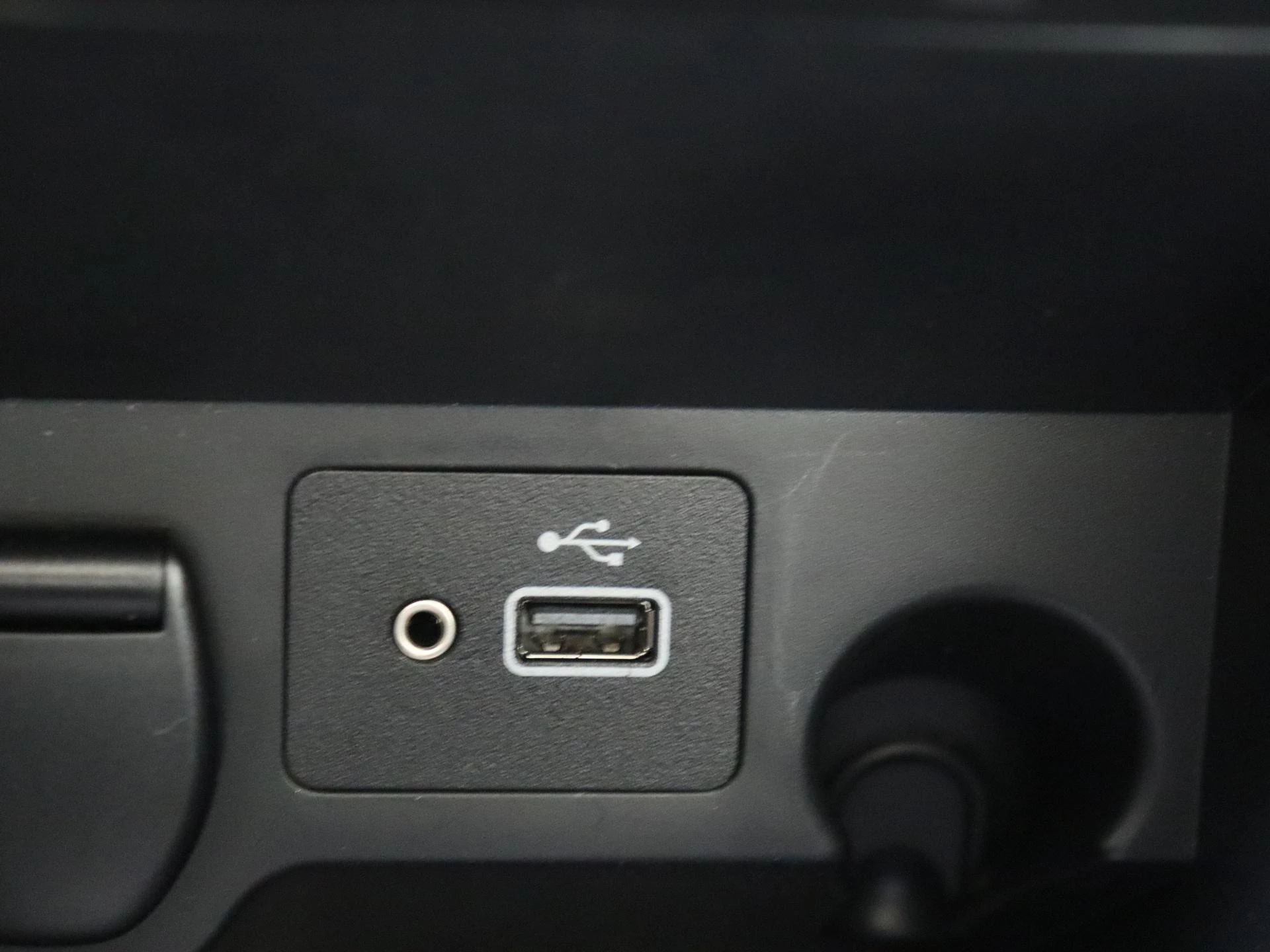 Nissan-QASHQAI-image-25