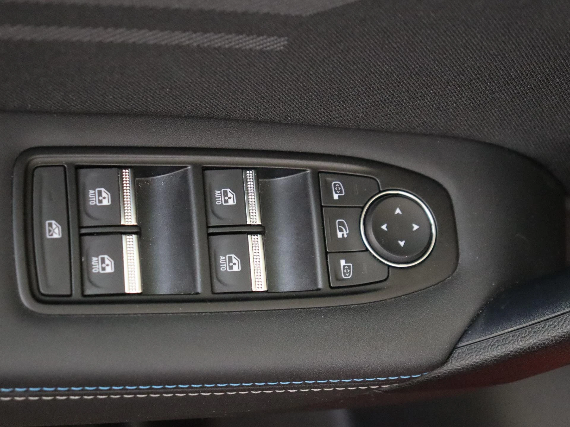 Renault-Captur-image-25
