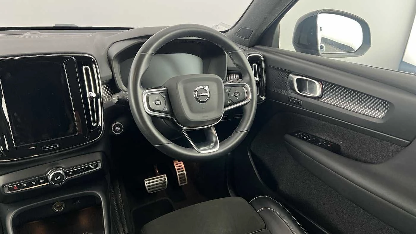 Volvo-XC40-image-7