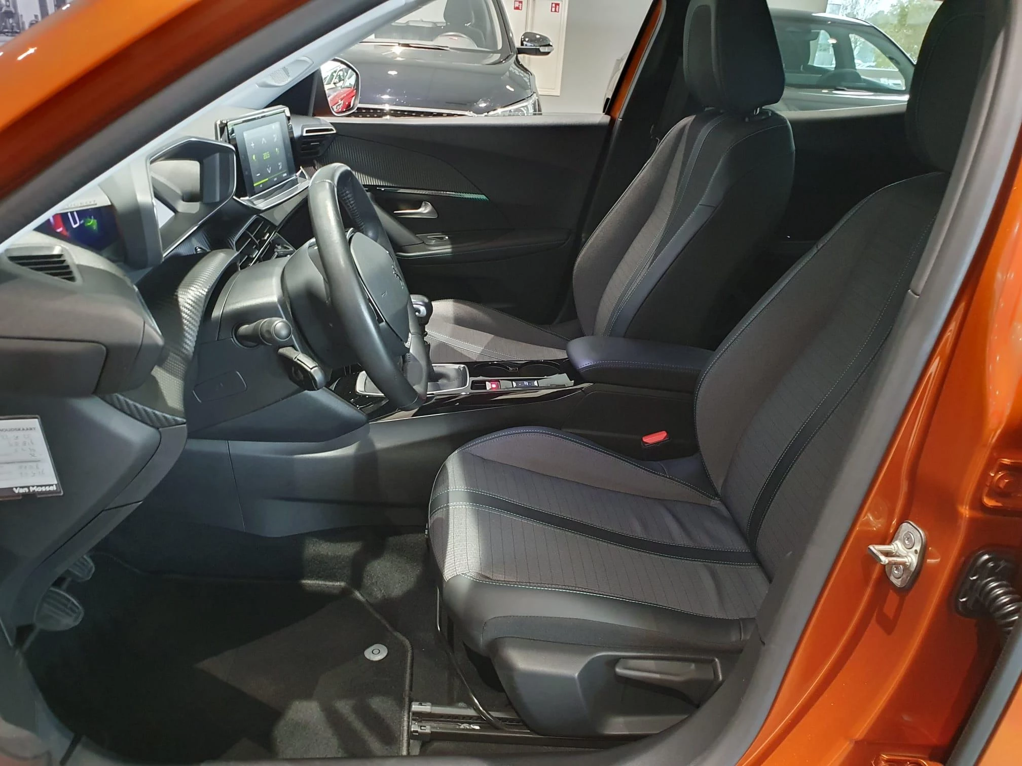 Peugeot-2008-image-23