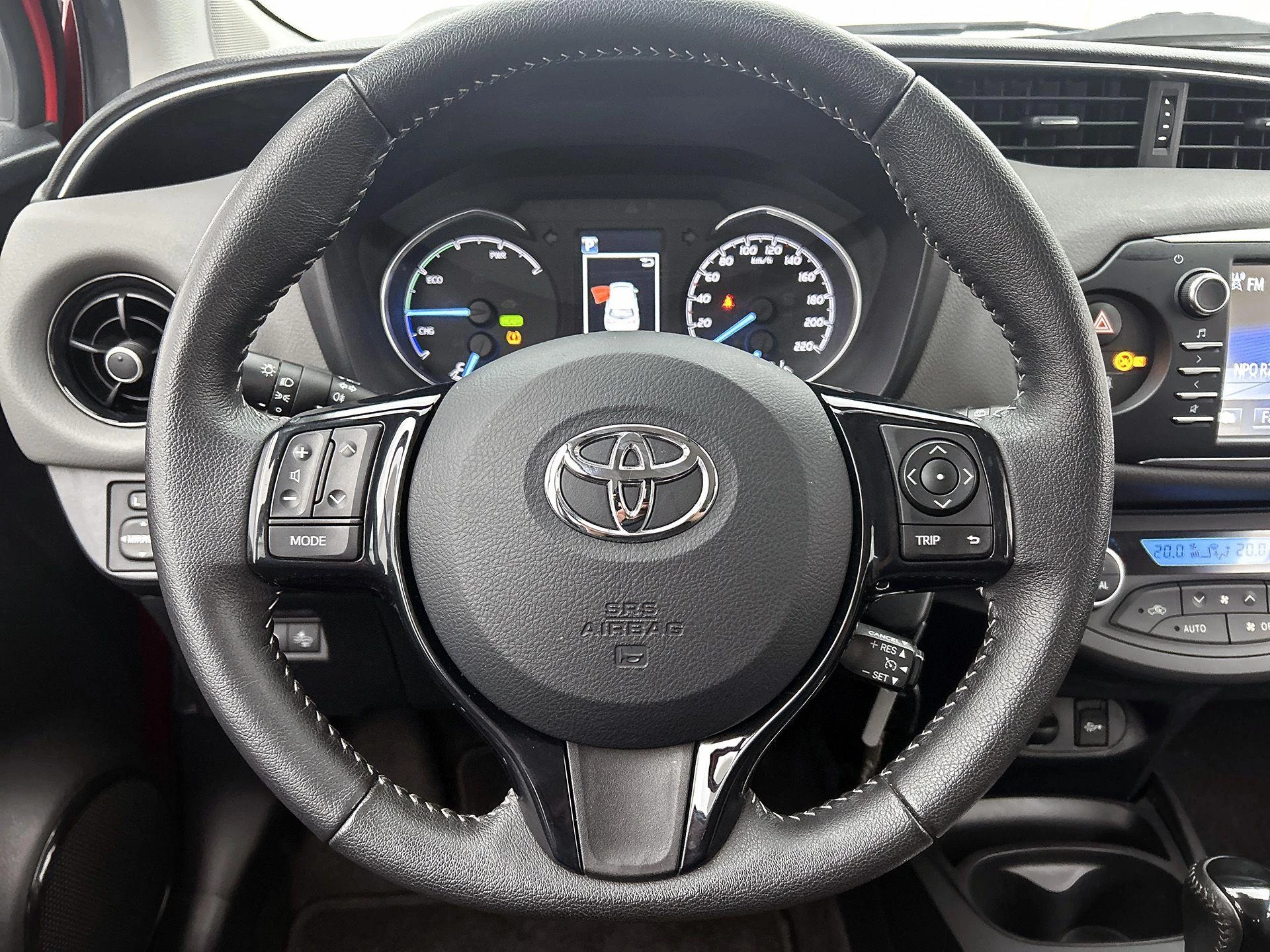 Toyota-Yaris-image-27