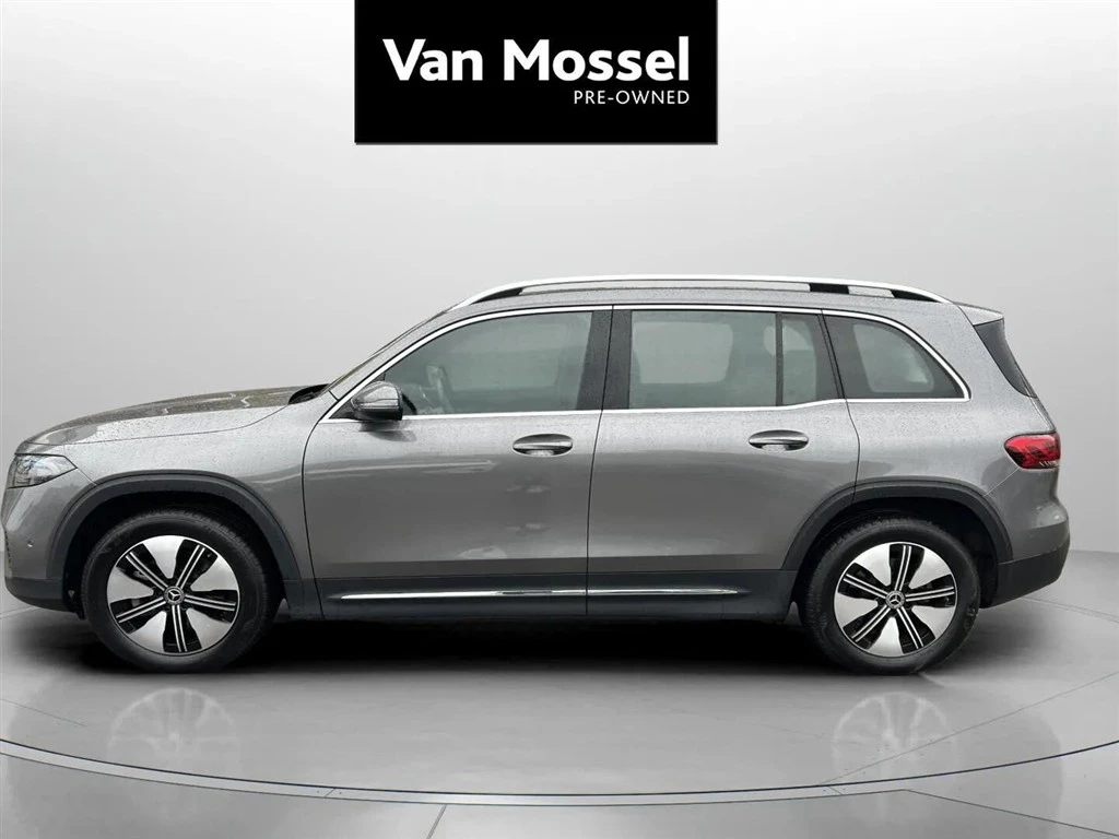 Mercedes-Benz-EQB-image-7